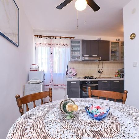 Apartman Ana Mali Lošinj Esterno foto