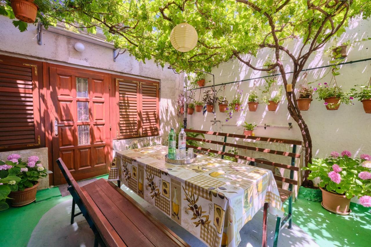 Apartman Ana Mali Lošinj Esterno foto
